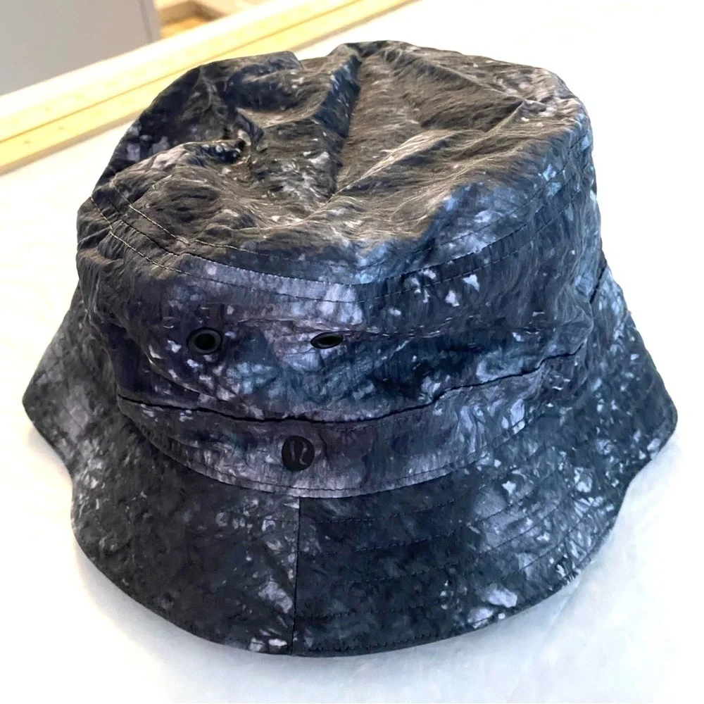 Lululemon On‎ My Level Bucket Hat Ink Vapor Ice Grey Multi